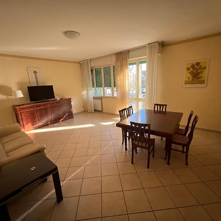 Casa Al Mare 1 * 维亚雷焦